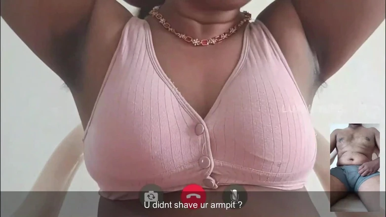 Luxmi Wife: Paroháč manžel sleduje sex manželky s milencem - videohovor