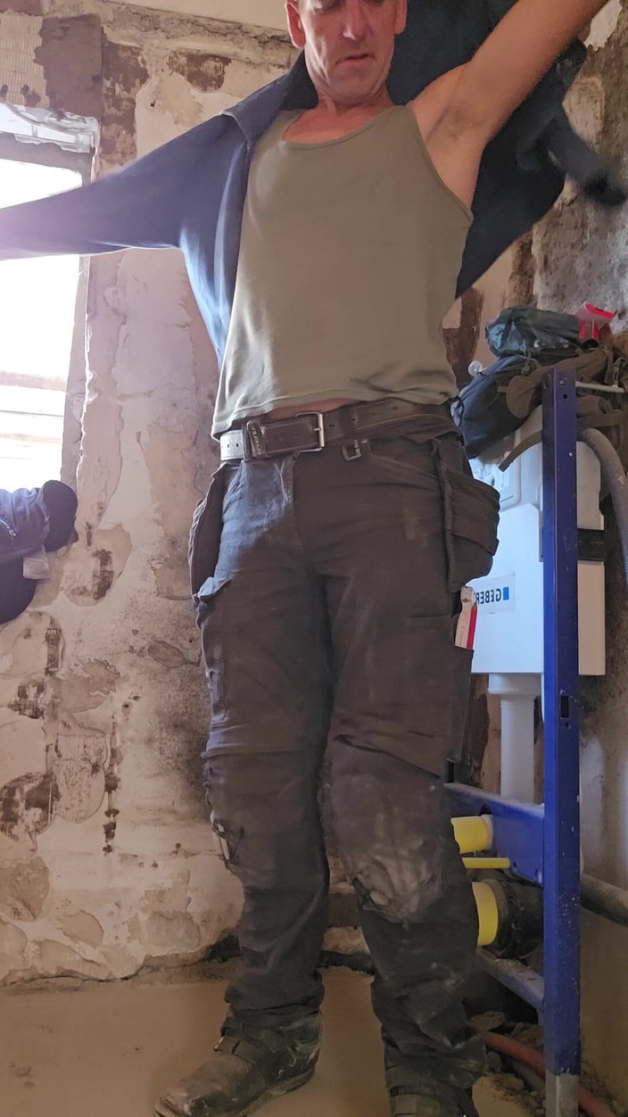 Chris_snoopy_91: Permanently Bi-man Gets It with a and Masturbates While Working...