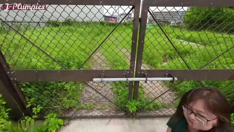 THAT'S WHAT SHE SAID: Demam subur: istri super seksi ini dientot habis-habisan sampai matanya...