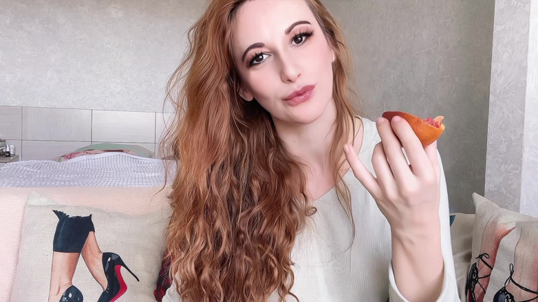 Holy_Red: Báječná oranžová sání - hravé triky jazyka a šťavnatý nepořádek!