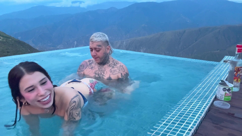 Katty Blake: L'appuntamento Di Tinder Termina Con Il Sesso All'aperto Con Il...