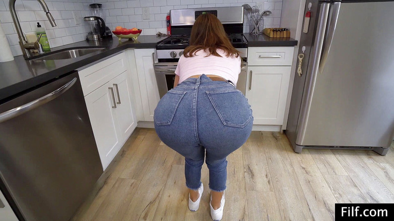 FILF - Father I'd Like To Fuck: Riley Reid трахается с риэлтором