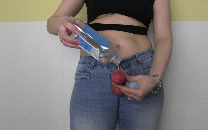Blondehexe: Futanari tě stříká