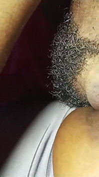 Ébano con enormes tetas fisting en su marido enorme polla en el día de navidad