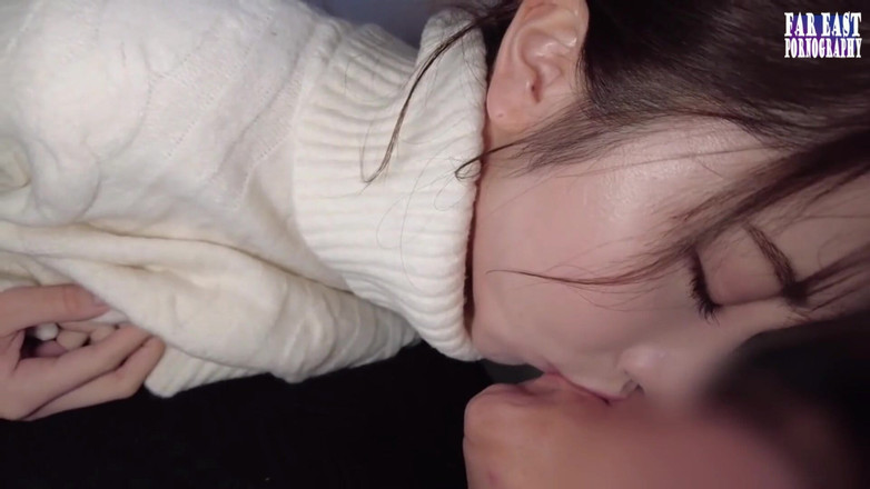 Far East pornography: Maîtresse Gulp trail sur un rendez-vous sauvage exposé trempé dans...