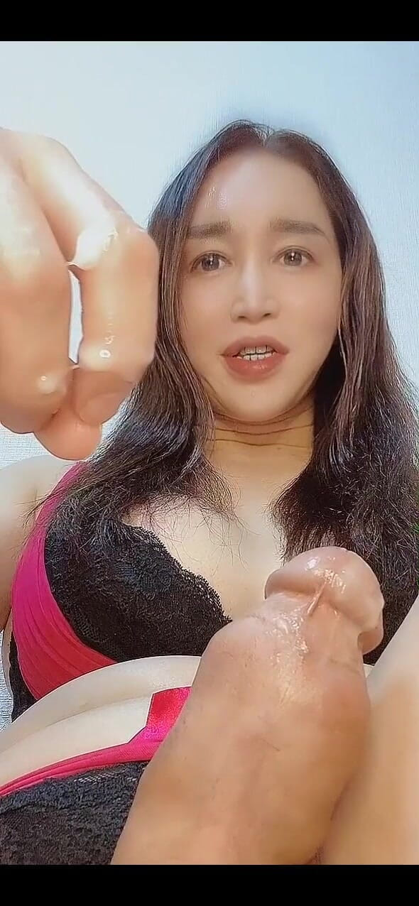 TS Shizuka: Masturbating in Sexy Bra and Panties