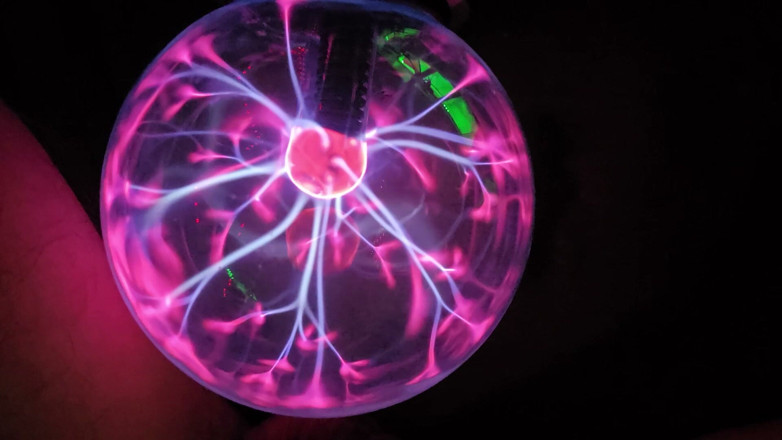 Onwdomu3: Macro and Electric Ball on My Dick