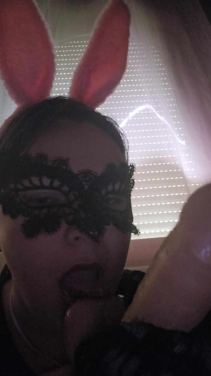 Sexybutterfly123: Oral, Masturbation, Dildo