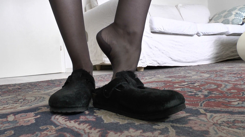 Lady Victoria Valente: Sniff My Cheesy Nylon-slippered Feet