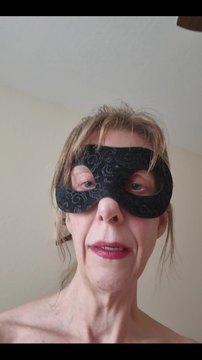 SilkNSin: Dojrzałe zamaskowane