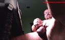 Hung Stud Productions: Masturbador semental dotado dispara un 4k de mega carga - masturbador crónico