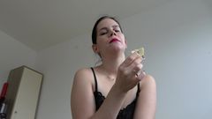 Anna Sky: Giantess Anna jędła cię serem