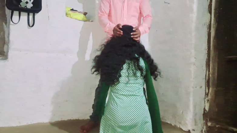 Trilokinath: 선생님과 섹스하고 빨아주는 여대생