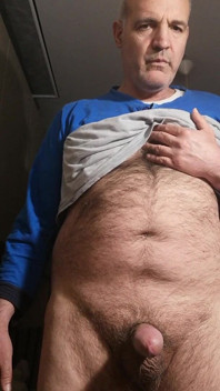A Quick with a Big Cumshot to Sleep Better!