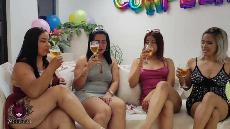 Ann Rides: Orgia Lesbica Ft, Kylei Ellish, Gamora, Linda Clauss, Celeste Alba,...