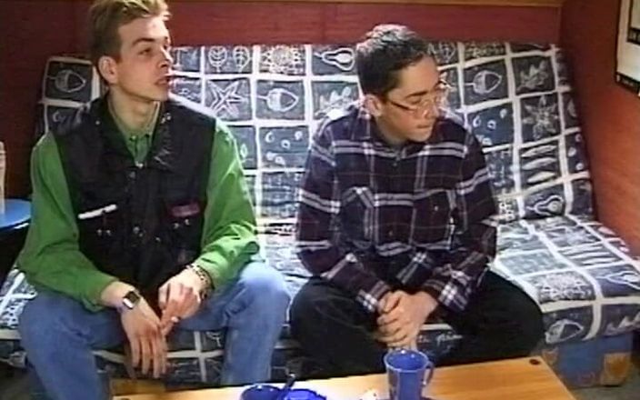 Gay 90's Vintage Porn: Похотливый мужской контакт с кожей No4
