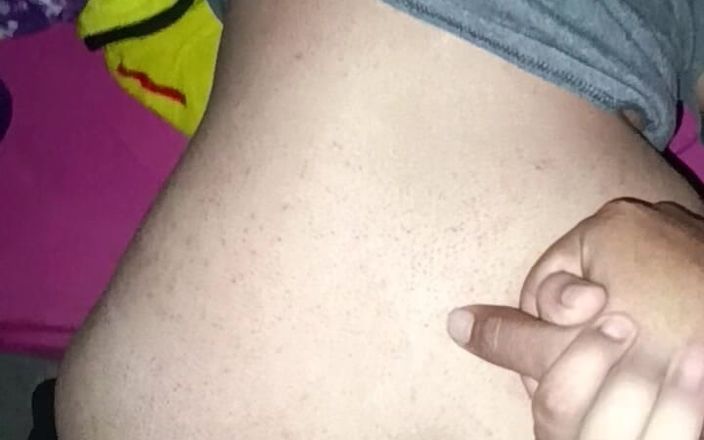 Jhony Cruz: Sborrate per il cuginastro distante, non possiamo smettere di scopare...