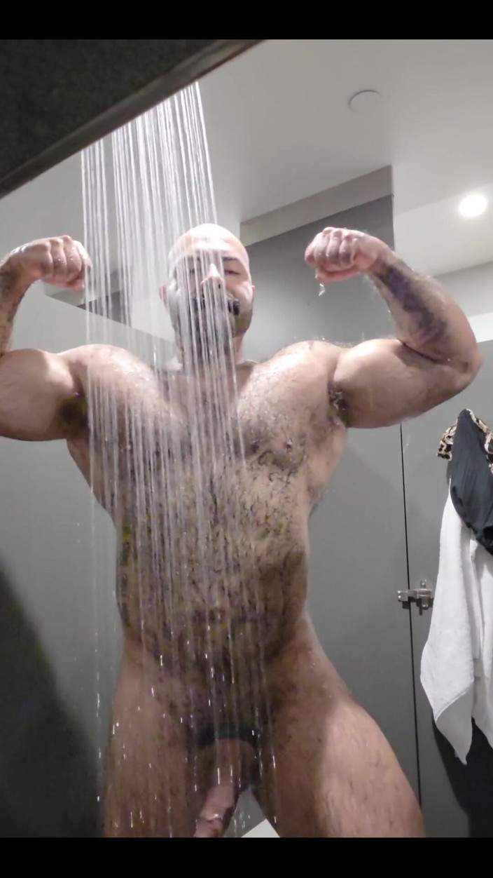 Lobo: Would You Join Me in the Shower After a Workout?
