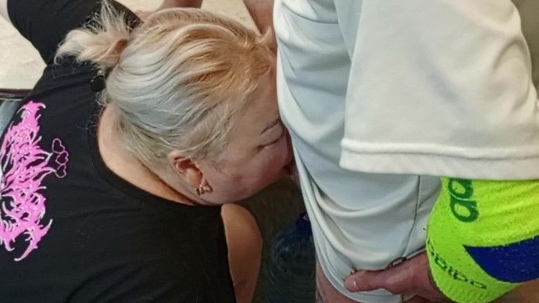 Zona901: Futând-o pe mama mea vitregă în gură în bucătărie și ejaculând