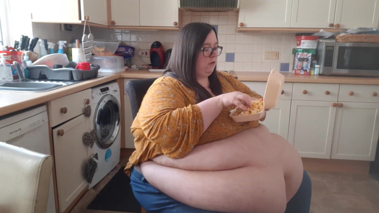 SSBBWLadyBrads: Ssbbw vs godzilla burger