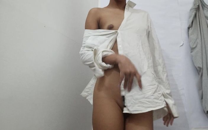 desigirl93: 巴西青少年 18+，用大黄瓜深深地操她的阴户