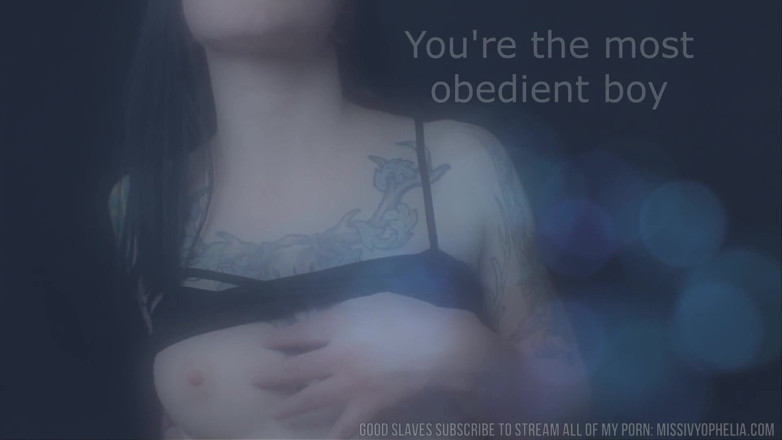 Miss Ivy Ophelia: Ano, bohyně mesmerize