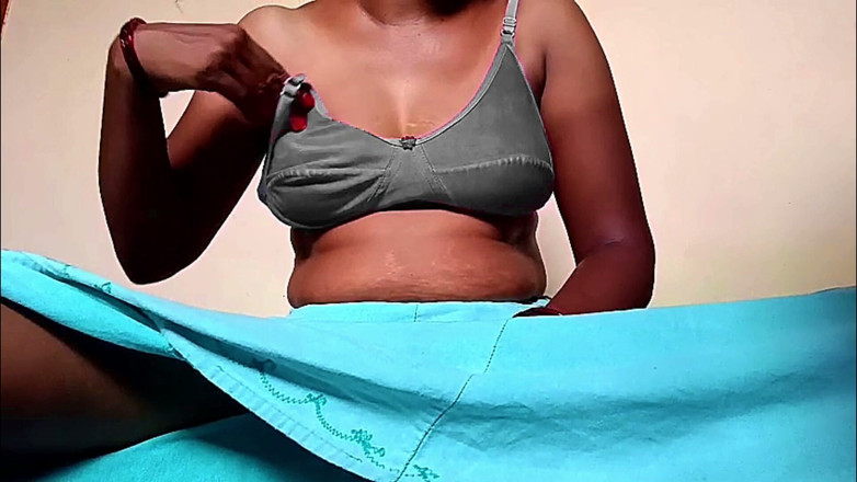 Ammukutty88: Ammu Takes off Her Bra, Squeezes Her Breasts, and Gets...