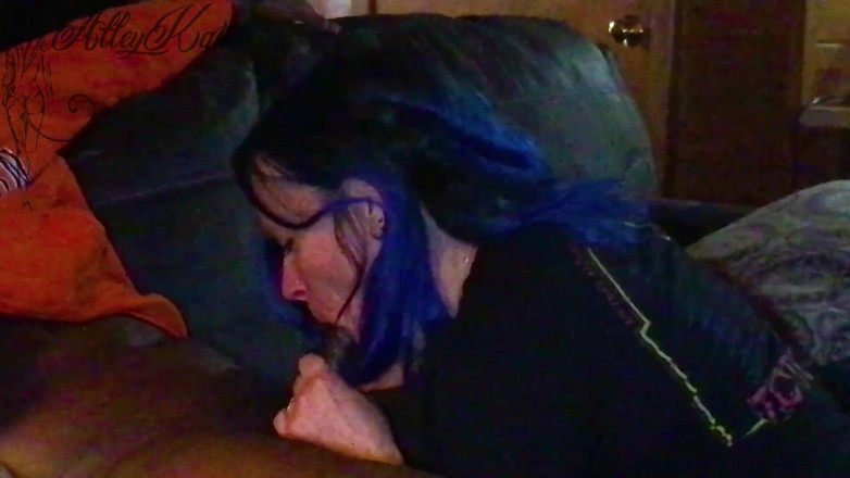 AlleyKatt: AlleyKatt komt klaar en spuit met grote zwarte lul creampie