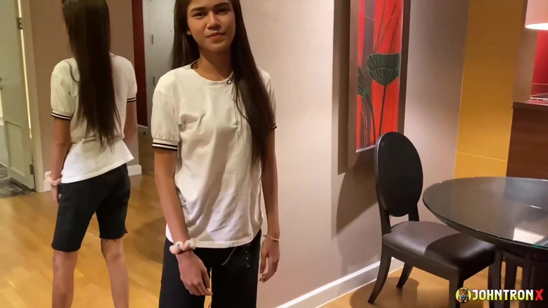 John Tron X: Johntronx - трахає худу маленьку азіатську тінку