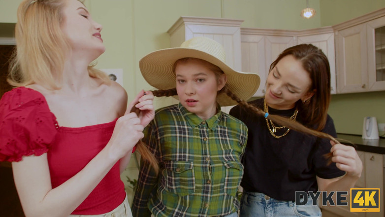 Dyke4K: Top Energy Girls Society