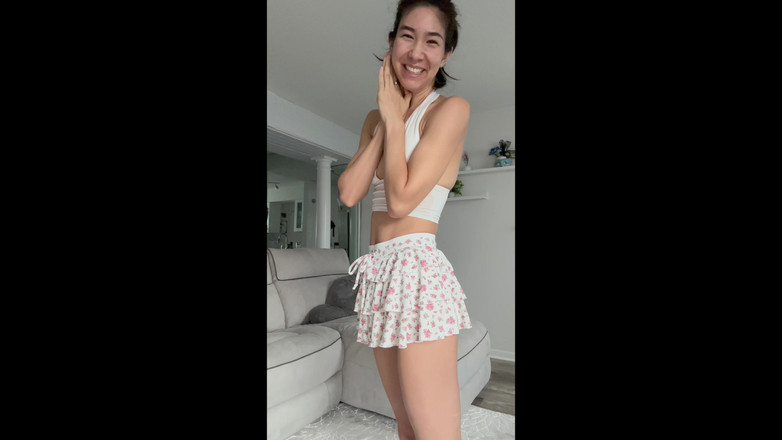 Ms_Emmy_Lynn: Slow-mo Skirt Tease