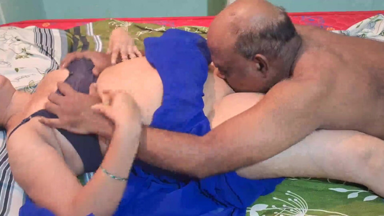 Sexy sindu: Blue Saree Sexy Bhabhi Hardcore Sex