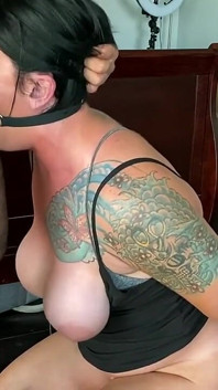 바람난 마누라 개그 링 목구멍 섹스 얼굴