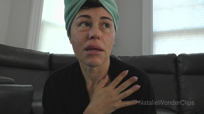 Natalie Wonder: 宝石をまぶした継母のアナルバイブレーション