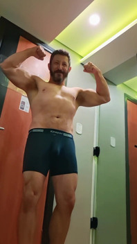 Gouine Wrestler - POV Muscle Worship Training Session