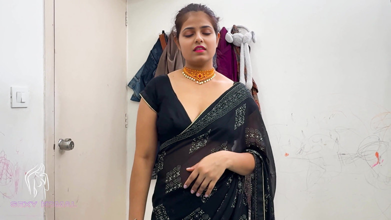 Sexy Komal: Quand le placard de Komal ne s’ouvrait pas, le voisin...