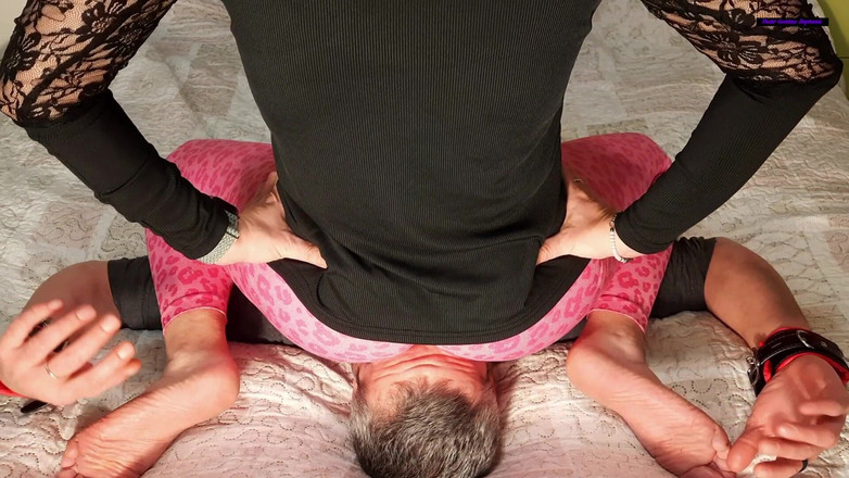 goddess82: Bleib unter meinem perfekten knackarsch!