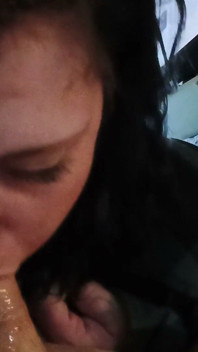 L'ex ragazza si registra mentre tradisce