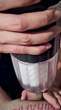 Von 2 Krankenschwestern mit Svakom alex neo 2 gemolken