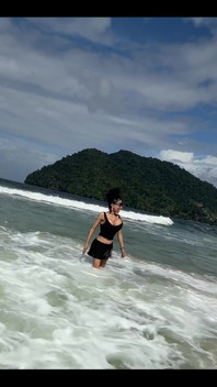 "Island Vibes, Ocean Tides, và Ngoạn mục-Thiên đường tinh khiết đang chờ đợi!"
