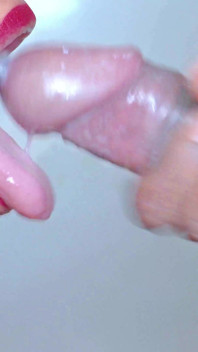Detailní záběr - Desi Bhabhi kondom kouření! Mrdka v kondomu s Red Lipstic