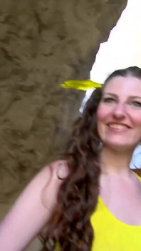 Sabrina morena profunda con grandes tetas hace una mamada profunda y folla en la playa # 2