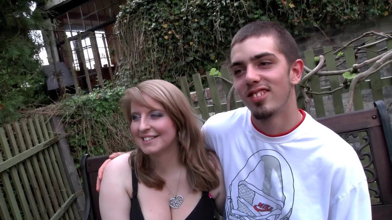 DEUTSCHLAN PORNO XXX: Hete jonge vrouwen in trio en cuckold-compilatie