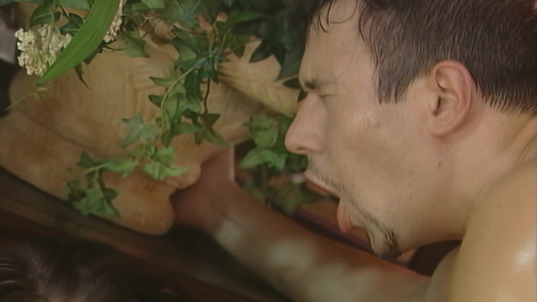 Deutschland Porno X: Гарячий клієнт отримує в обидві дірки мокрі і глибоко в гарячому траху втрьох