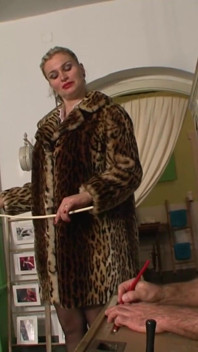 Cruel dominatrix
