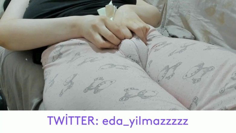 bigass_sexy_bigboobs: Camel toe- gezwollen poesje- gezwollen poesje- groot poesje- Turkse milf-...