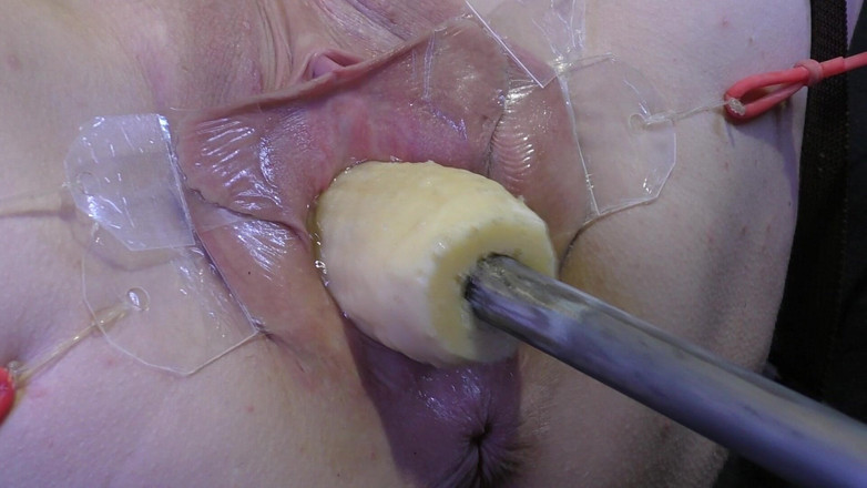 deep keely: Далеко відкриту розтягнуту кицьку механічно трахкали з дуже близької відстані 3