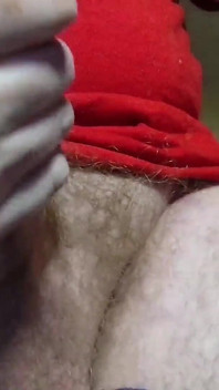 Masturbuje, možná byla viděna na konci