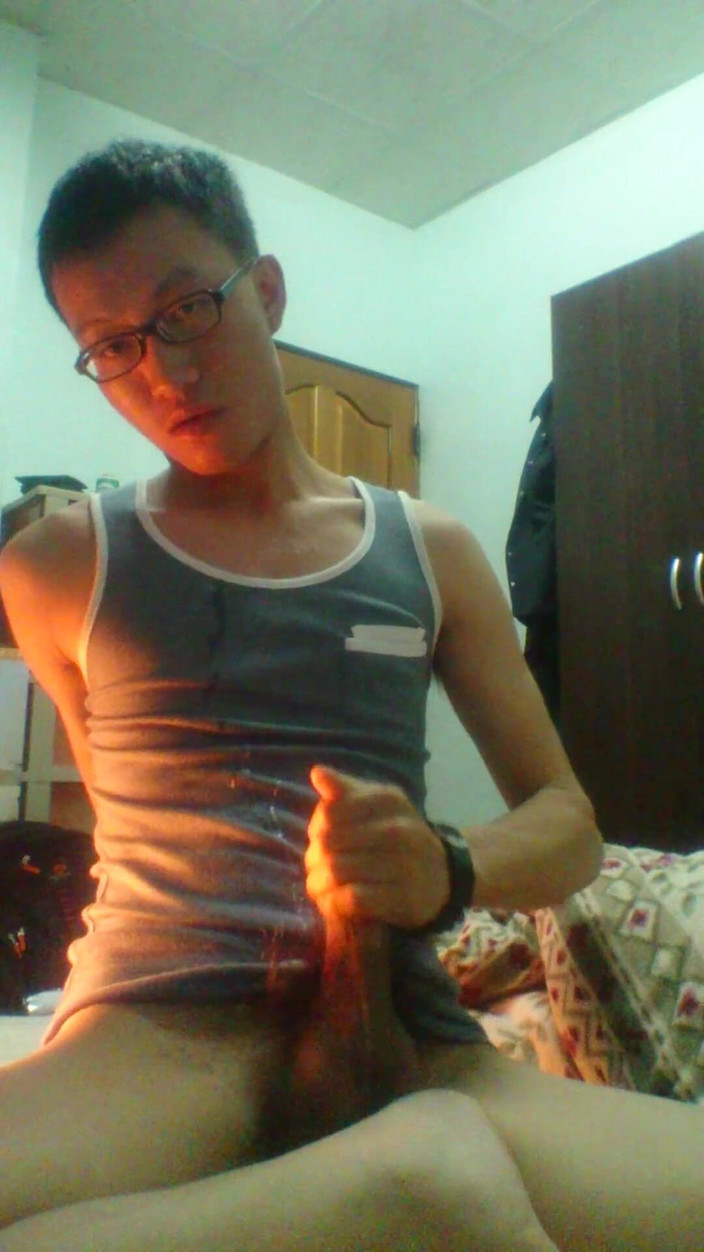 Gaysian fun: Sega e sborrata al college