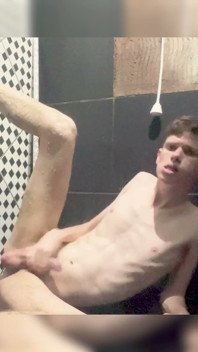 Kedoimath - a Twink Ready to Get Fucked in the Shower